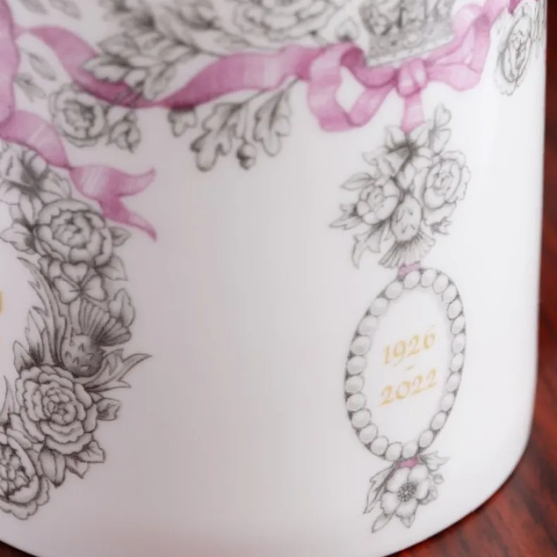 Queen Elizabeth Ii Commemorative Coffee Mug