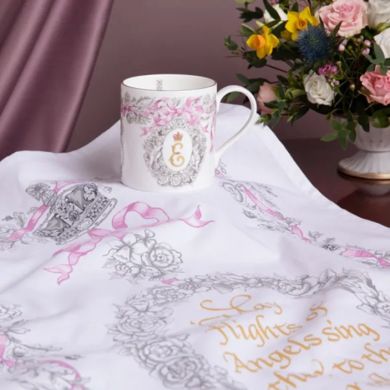 Queen Elizabeth Ii Commemorative Tea Towel